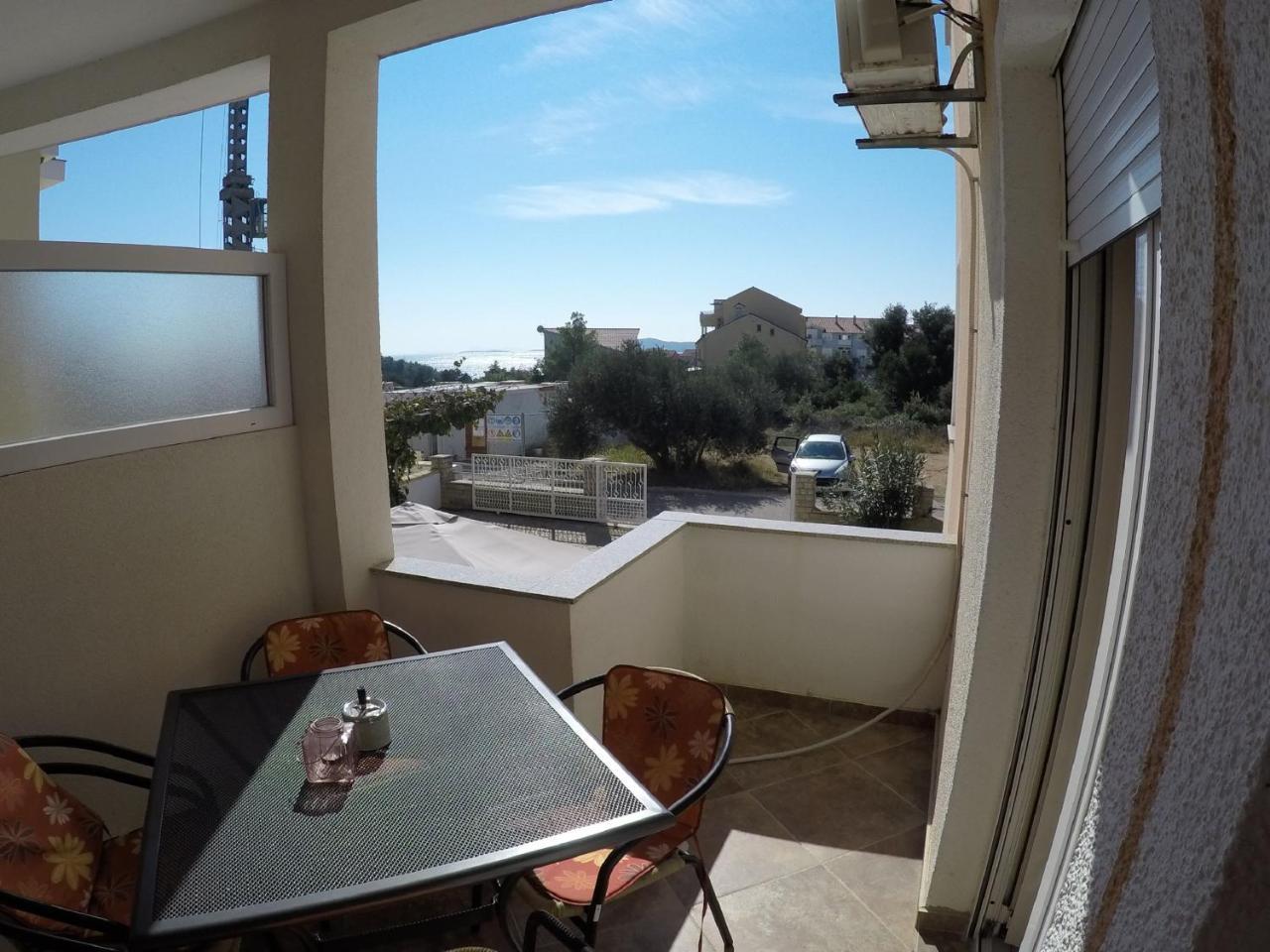 Apartments Jannine Биоград-на-Мору Экстерьер фото